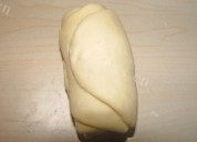 可口的玫瑰花面包做法图解5)