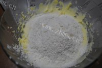 热腾腾的奶酪饼干做法图解6)
