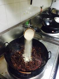 美味的烈焰牛肉干做法图解4)