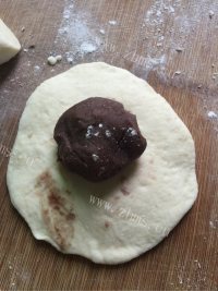 自制红豆沙包做法图解8)