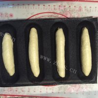 美味的热狗面包做法图解12)