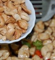 家常菜彩椒腰果鸡丁
