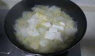 白菜豆腐汤做法图解5)