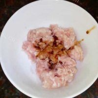 美味的肉末烤茄子做法图解2)