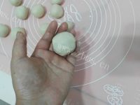 美味的桃山月饼做法图解6)