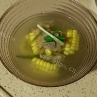 滋补玉米排骨汤的做法图解五