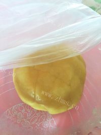 自制广式凤梨月饼做法图解6)