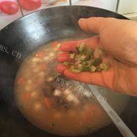 菰米牛肉年糕汤的做法图解十一