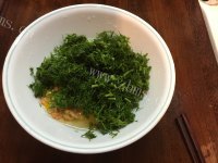 美味的茴香煎蛋做法图解4)