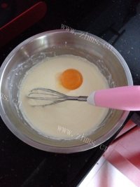 自制日式轻乳酪蛋糕做法图解4)