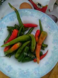 家常菜青椒牛肉片做法图解1)