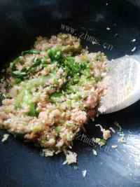 清淡爽口小白菜肉片炒饭做法图解6)
