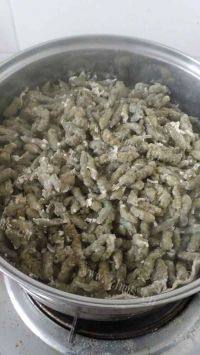 别样的蒸构树穗做法图解4)