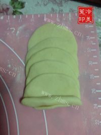自制玫瑰花面包做法图解14)