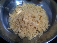 不错的美食玫瑰酱芯绿豆糕做法图解6)