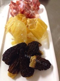 好吃的花胶炖羊肚菌做法图解3)