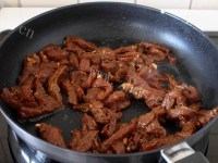 美味的沙茶牛肉烩饭做法图解8)