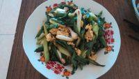 家常菜鸡蛋炒蒜苗