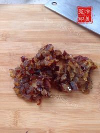 诱人的五仁月饼馅做法图解2)