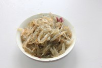 简单版韭菜炒小河虾做法图解3)