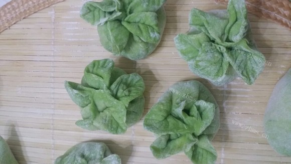 翡翠白菜蒸饺