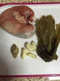 家常酸菜焖鳗鱼做法图解1)