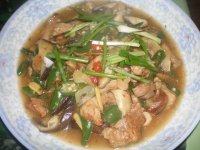 口感饱满的香菇炒猪肉