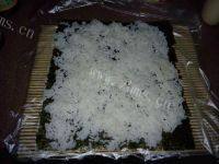 易做的紫菜包饭做法图解4)