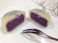 营养丰富的紫薯冰皮月饼