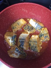 美味的咖喱鲅鱼做法图解8)