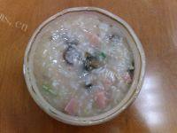 美味早餐皮蛋火腿粥