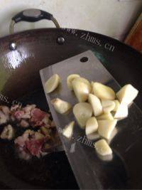 家常菜荷兰豆炒肉做法图解4)