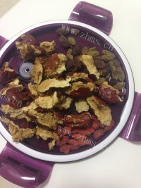 美味桂圆红枣面包做法图解6)