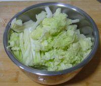 自制白菜炖冻豆腐做法图解3)