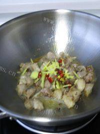 自制土豆烧羊肉做法图解7)