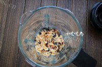 提鲜增香虾皮香菇粉做法图解5)
