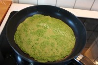 自制菠菜鸡蛋饼
