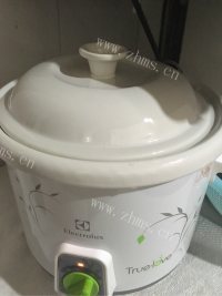 色泽鲜亮的鸡汤做法图解5)