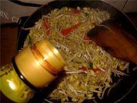 黄豆芽炒豆腐做法图解10)