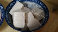 美味的农家香辣鸭血豆腐锅做法图解2)