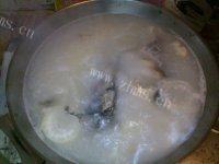 「DIY美食」鲫鱼汤做法图解7)
