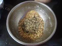 美味的金华火腿五仁月饼做法图解12)