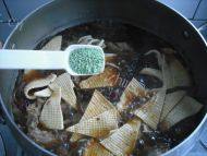 美味茶树菇猪肋骨做法图解13)
