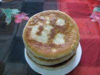 自己做的发面豆沙饼