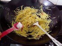 家常菜炝炒土豆丝