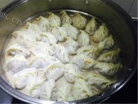 美味的三鲜蒸饺做法图解12)
