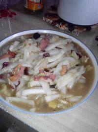 家常菜腊肉炒白菜