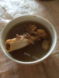 营养的当归羊肉汤做法图解4)