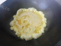 「DIY美食」西红柿炒鸡蛋做法图解5)