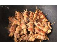 家常菜金针菇卷肉